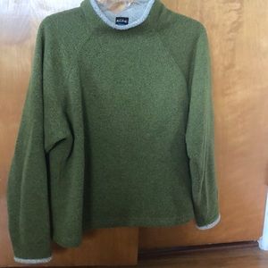 green Kuhl pullover!